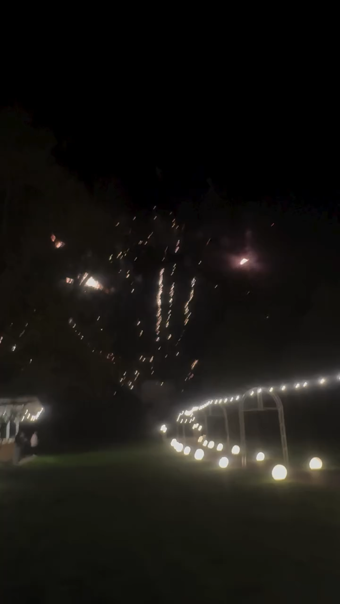 Artificii la eveniment în aer liber