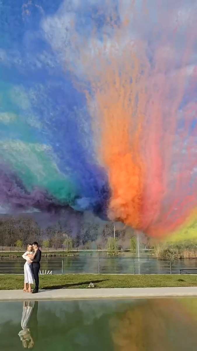 Fum colorat la nuntă